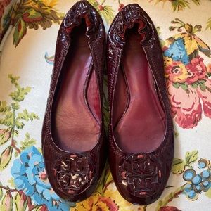 Tory Burch || Patent Croc Reva Cranberry Flats
